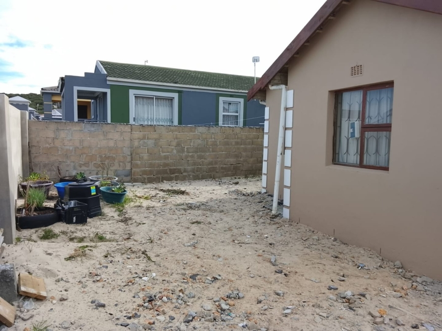  Bedroom Property for Sale in Llitha Park Western Cape